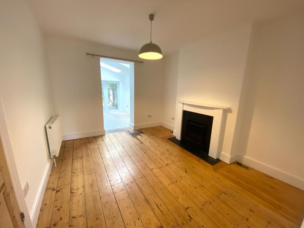 Dining Room.JPG