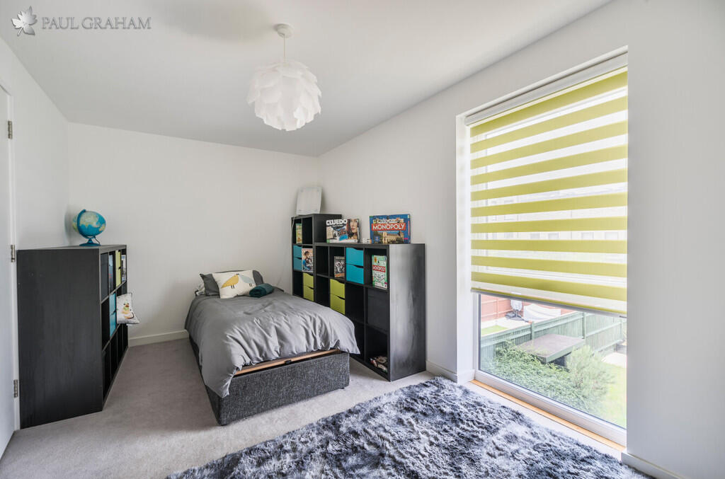 f0505f33-7e78-4d7...