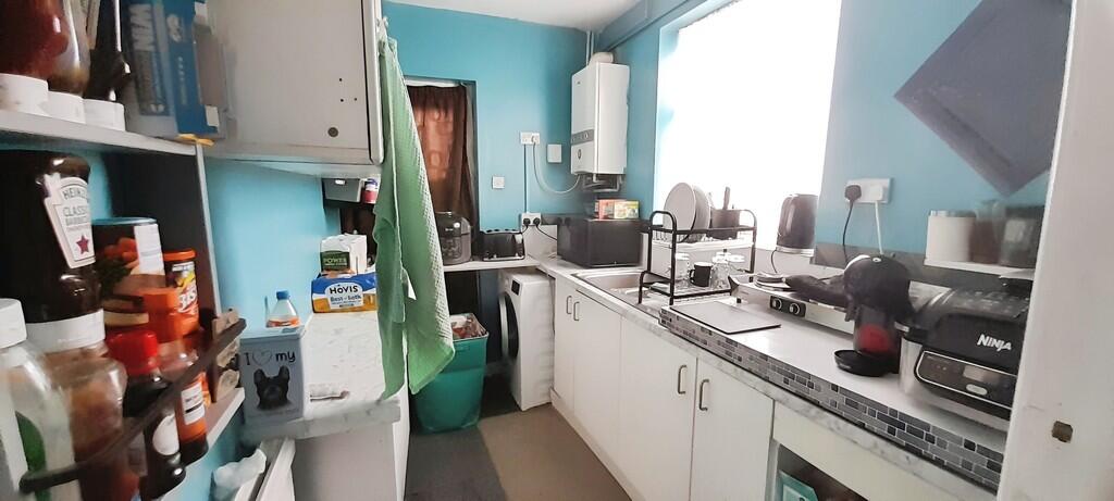 9b3f485f-WhatsApp...