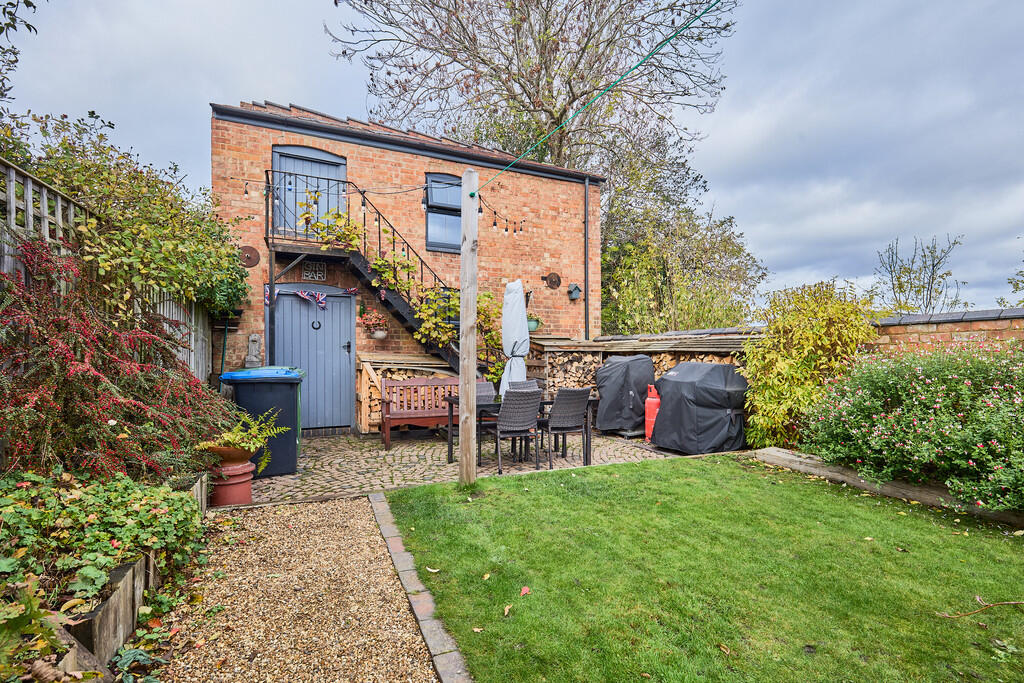 Edward Knight 202...