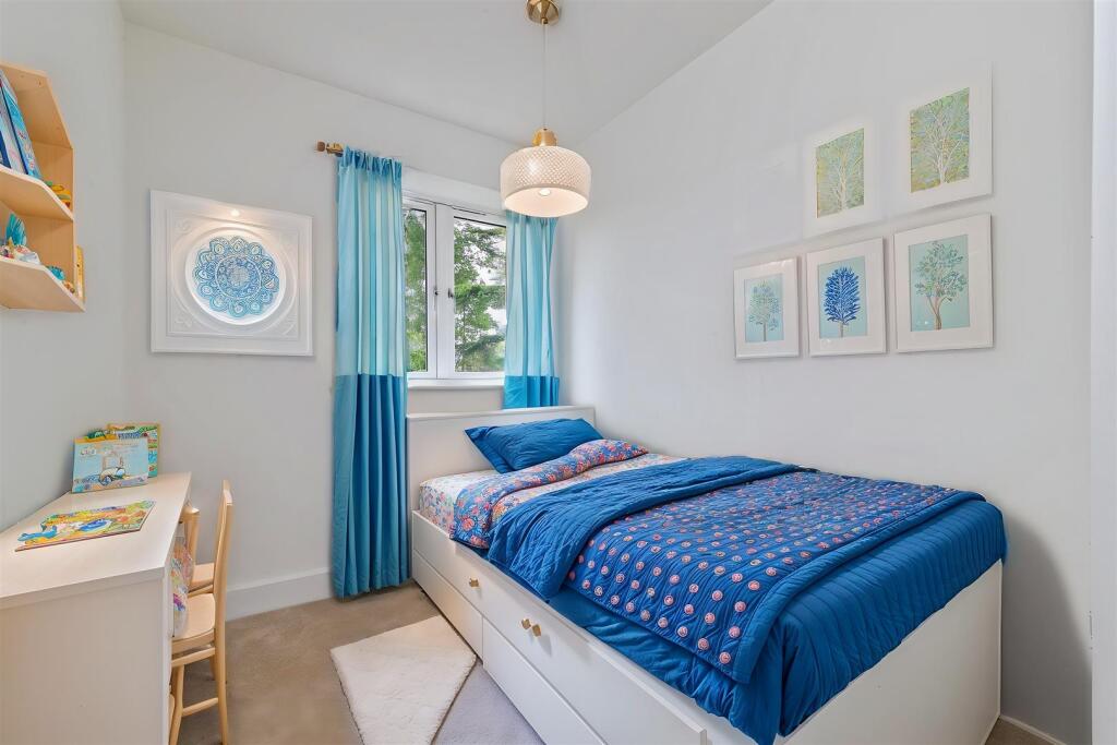 4OakviewGardens-30 - Kids Room - Standard - 5.jpg