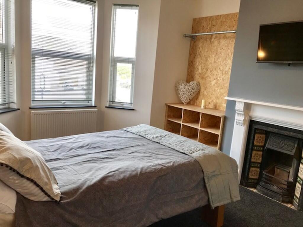 IMG_766_9_origina...