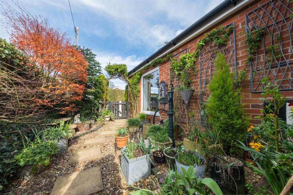 Owl Cottage-055.jpg