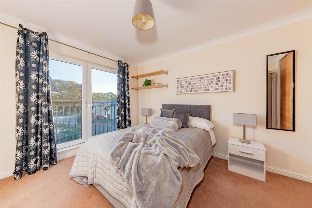 15 Dudhope Gardens Dundee-14.JPG