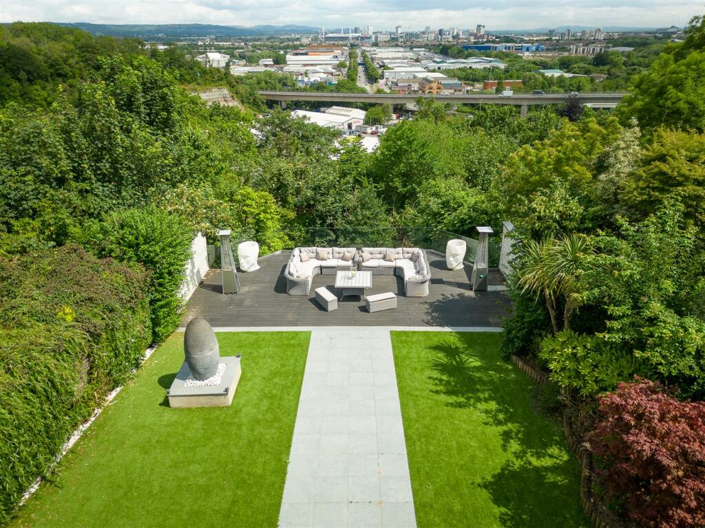 Keepers_Gardens_Llandough_drone-20.jpg