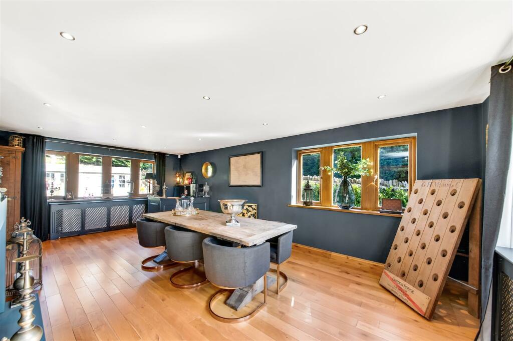 DINING ROOM/SECOND SITTING ROOM