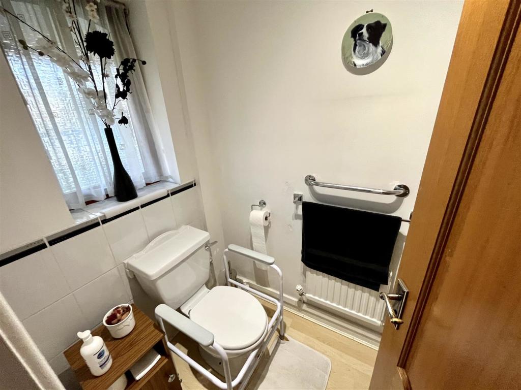 Ground Floor WC.jpg