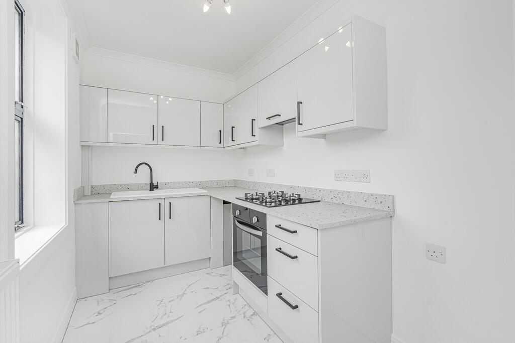 3 Cedar Street, G...