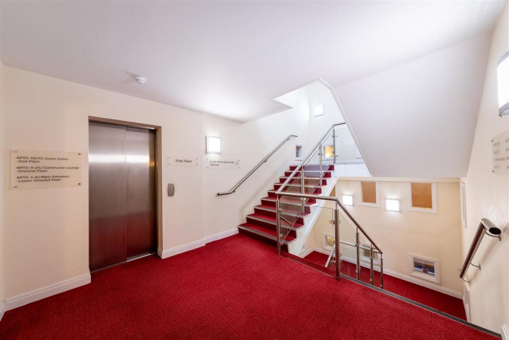 HOLME VALLEY COURT