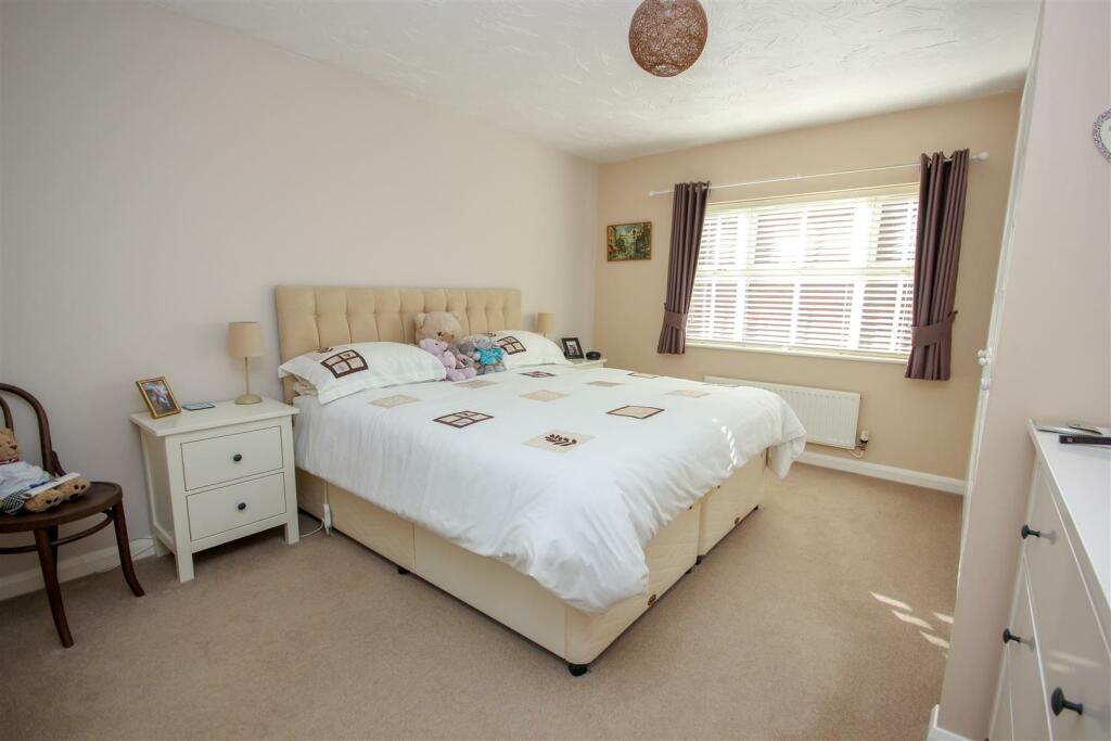 Master Bedroom.jpg