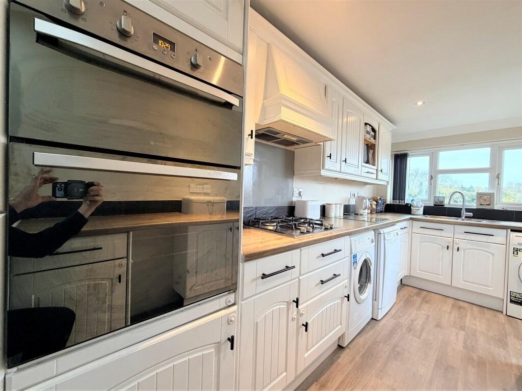 KITCHEN4