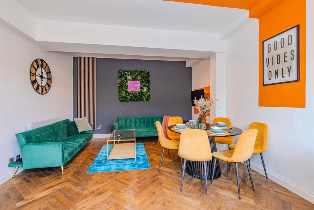 WhatsApp Image 2025-08-05 at 15.58.33 (2).jpeg