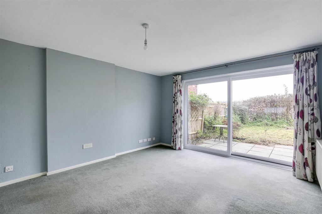 11 Reception Room.jpg