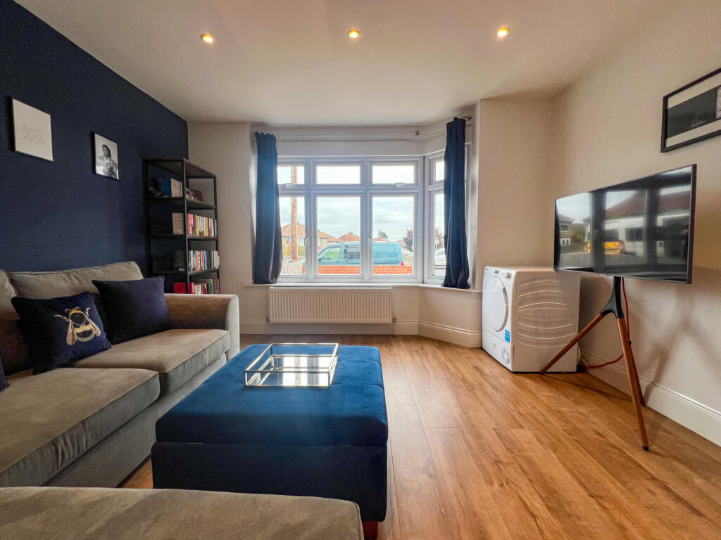 Snug/ Ds Bedroom
