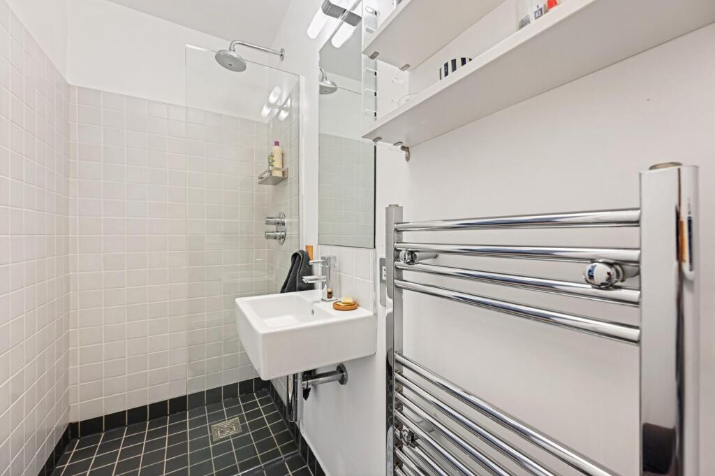 FBL - Wendell Road - EnsuiteB3 (1).jpg