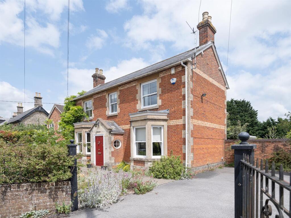 26 Shelburne Road-12.jpg