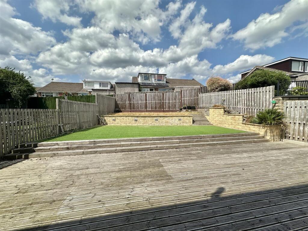 Bramleys Estate Agents - Abbey Close - Mirfield  (