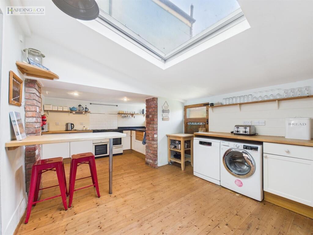 Kitchen breakfast room ii.jpg