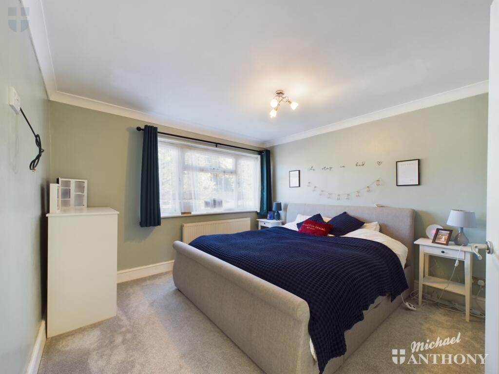 CAM03218G0-PR0507-STILL002