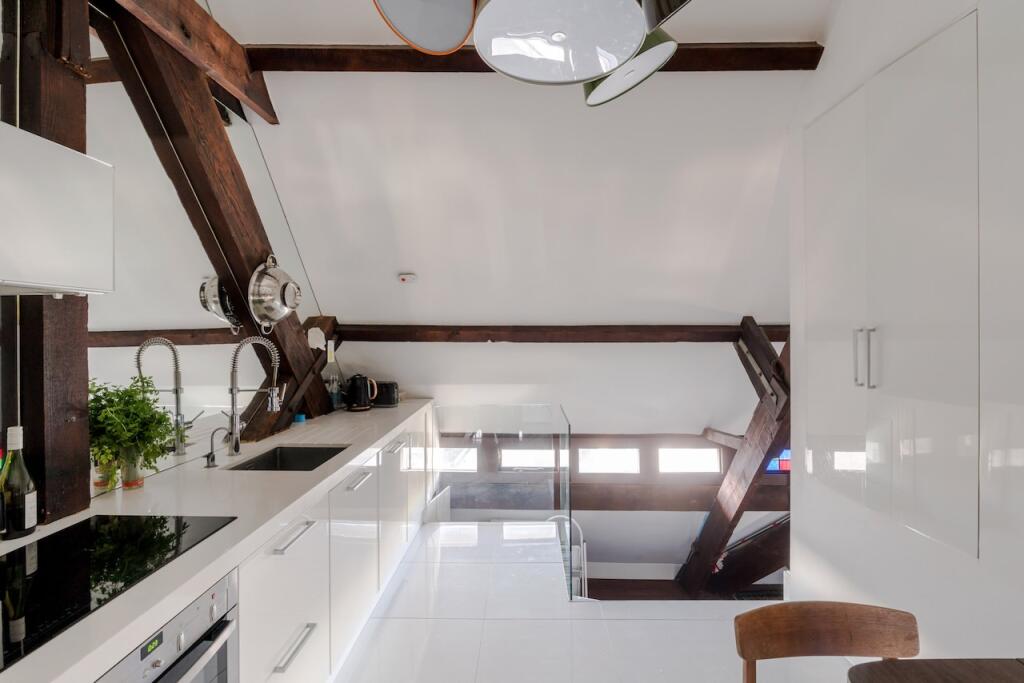 19 St Christophers Court, 102 Junction Road, London N19 5LT