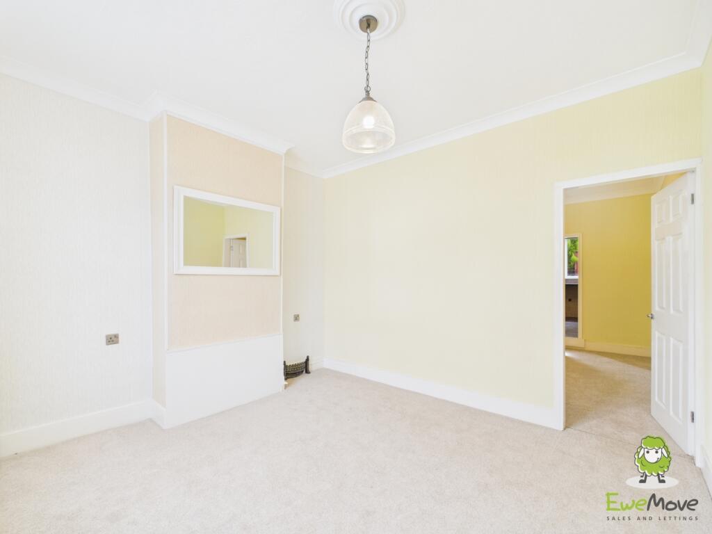 EweMove Basingstoke Estate Agents 78 Winchester Ro