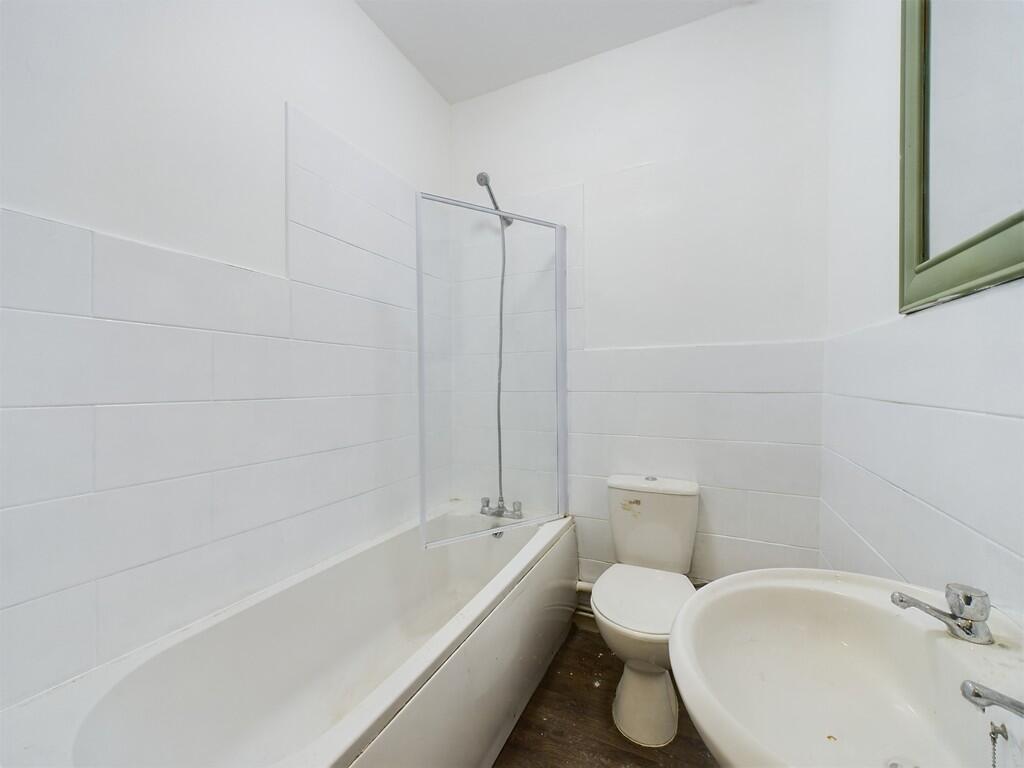 CAM02089G0-PR0377...