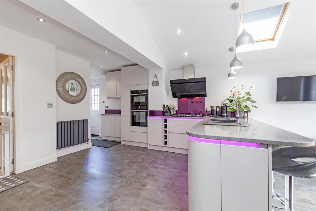 Kitchen-3.jpg
