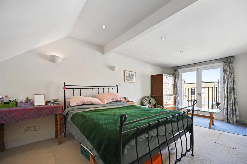 Bolingbroke Road - Bedroom