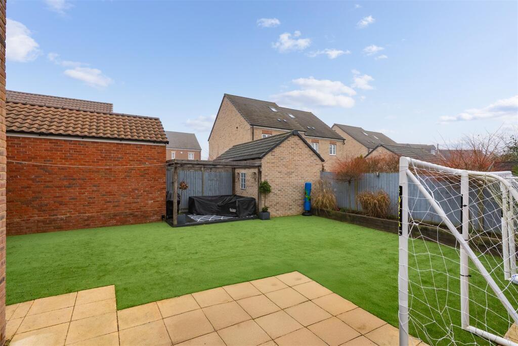 Rear Garden 1.jpg