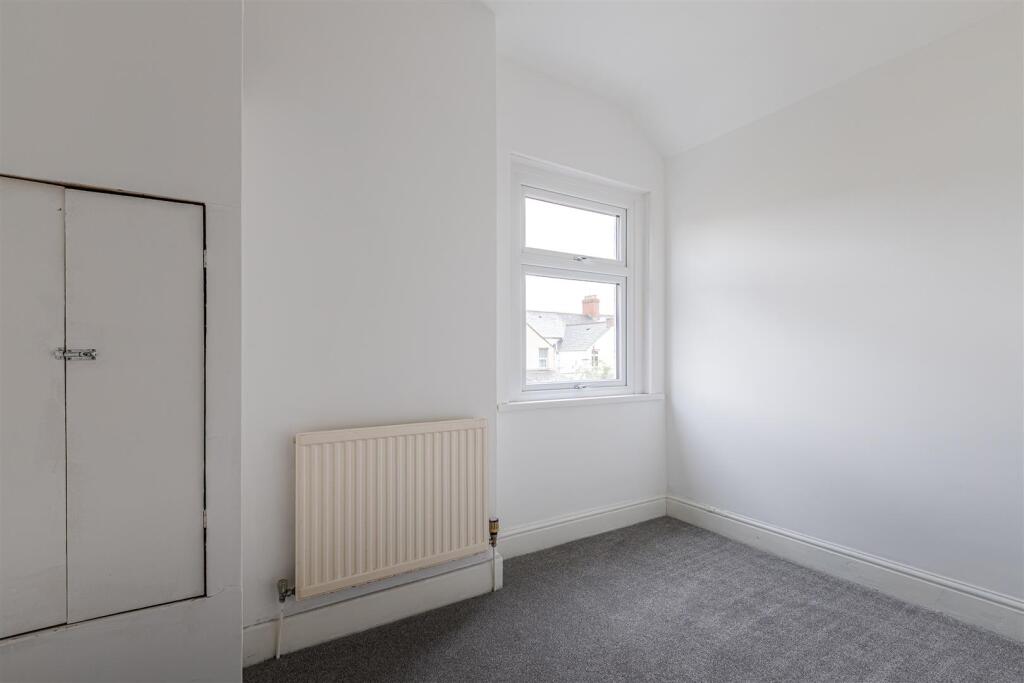 Llanishen Street 15-4.jpg