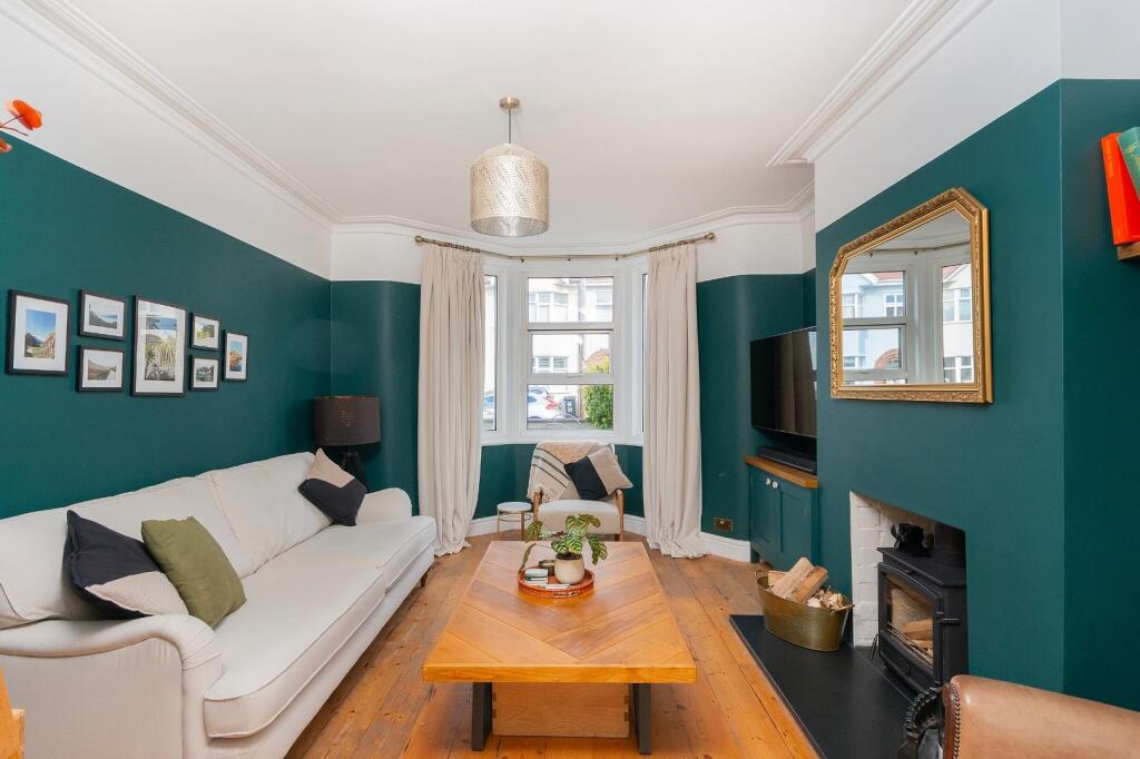 3C9RBN - Living Room D.jpg