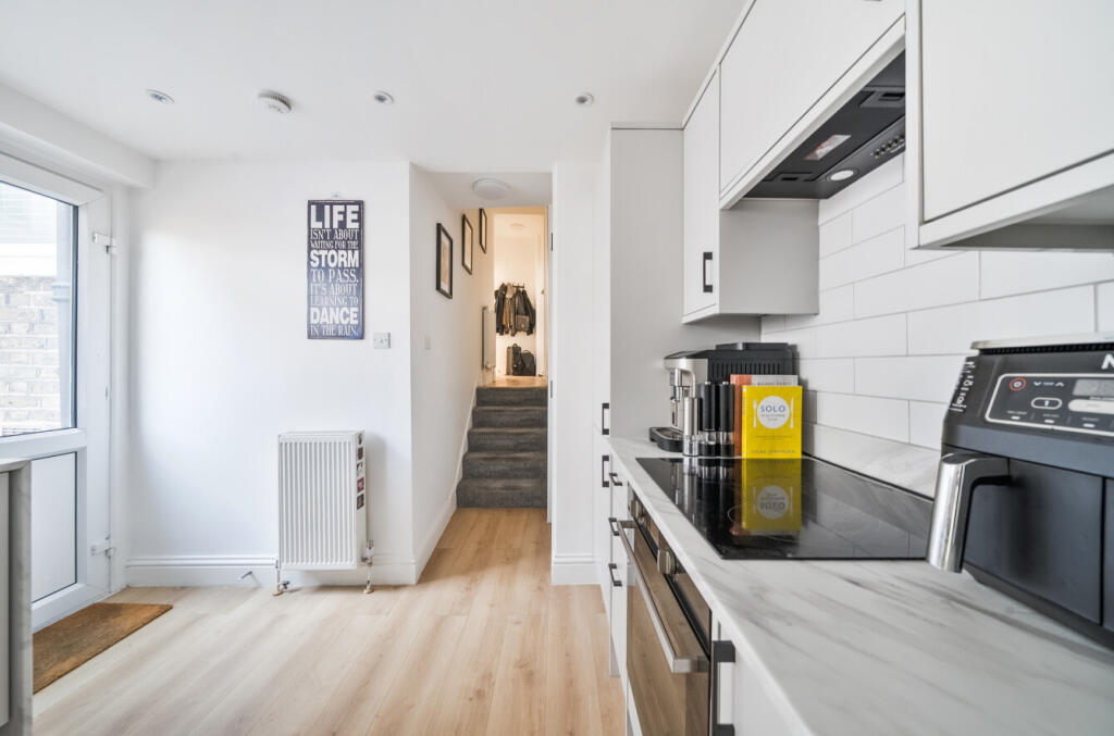 1320034-17-686657...