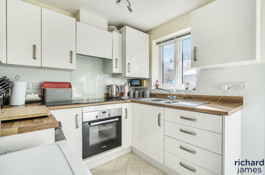 780cdafc07674637b1968a67d1f8e378