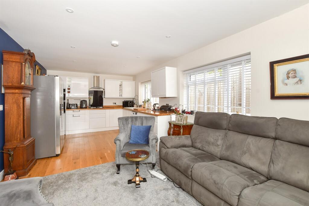 Lounge/Kitchen/ Diner