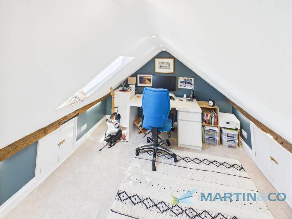 CAM02145G0-PR0073...