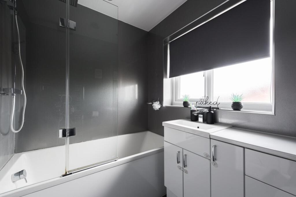 56BinsteadGrove(Interior)-22.jpg