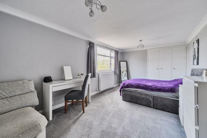 Bedroom 2 (Upstairs Front Aspect)