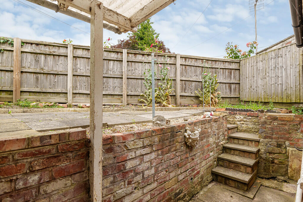 12 - Garden