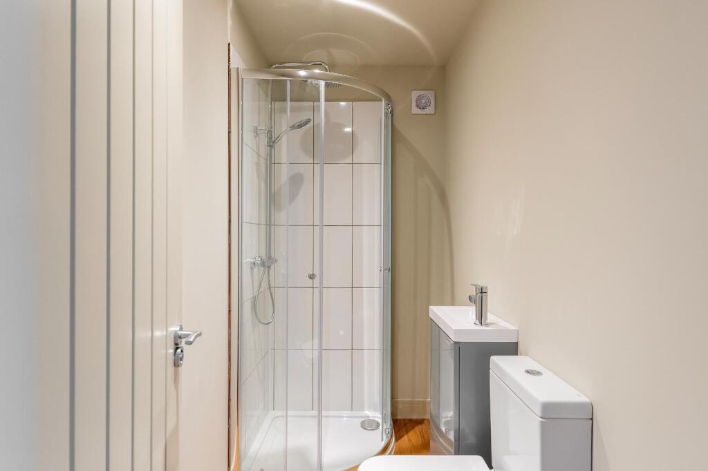 7S6RABN - Shower Room C.jpg