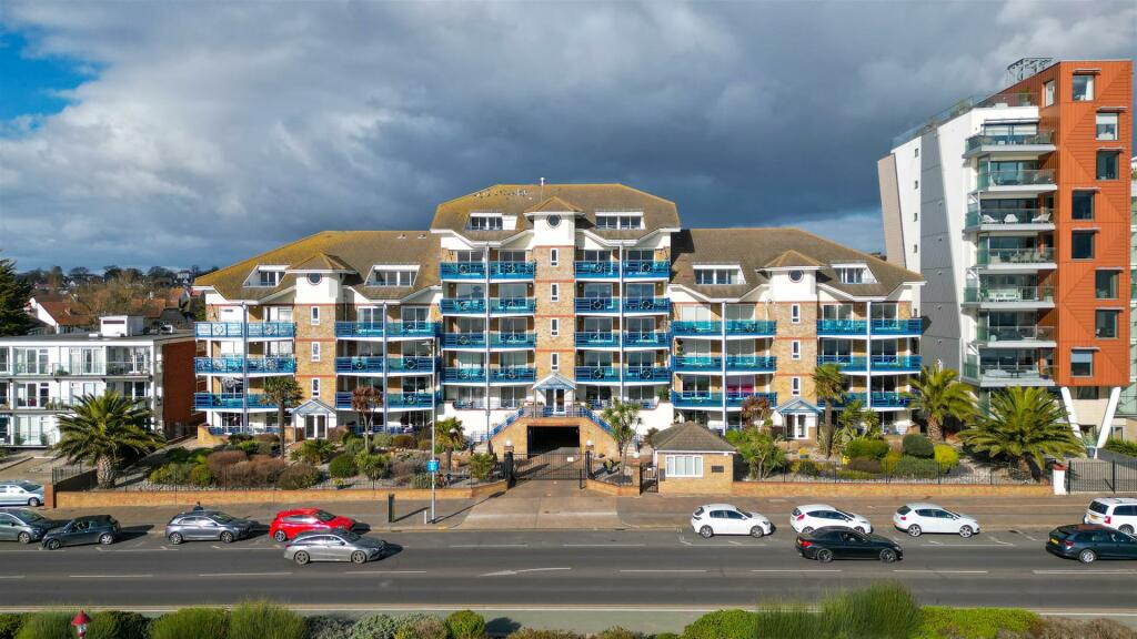 Admirals Place