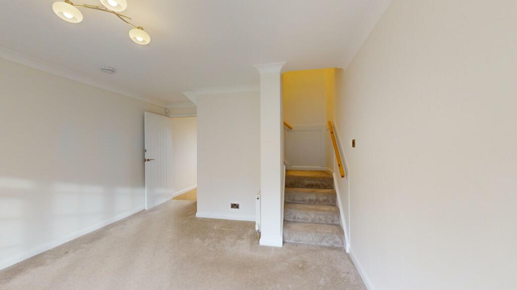 10-Peterhouse-Drive-12092024_204639