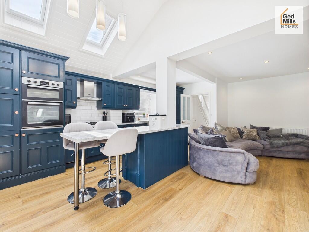 CAM04261G0-PR0067...