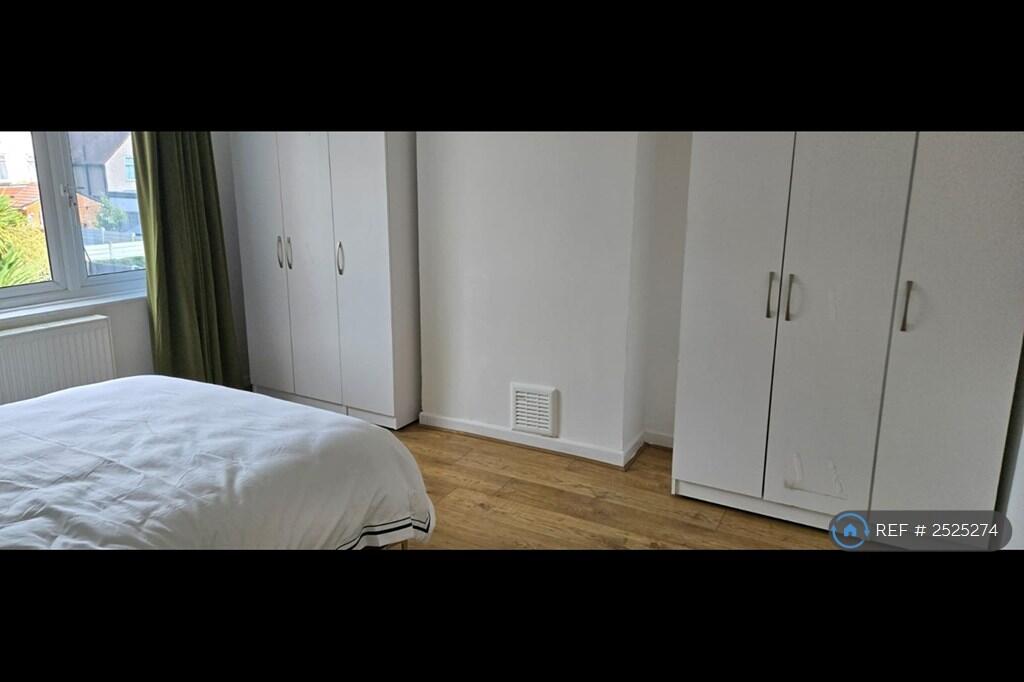 Master Double Bedroom Side View