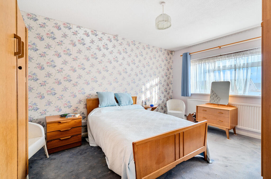 1381968-7-691ca57...