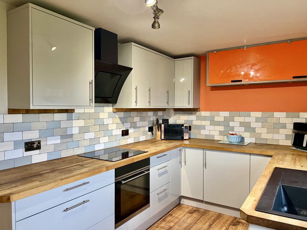 9 Queenshill Park, Ringford - Williamson and Henry