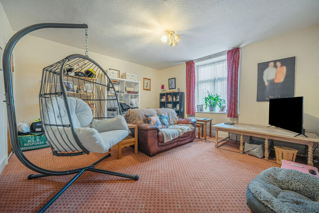 Cuthbert House Li...