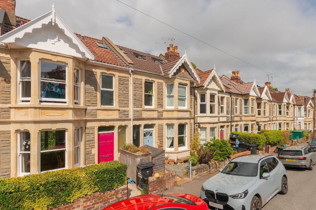 1S5R1KE - External D.jpg