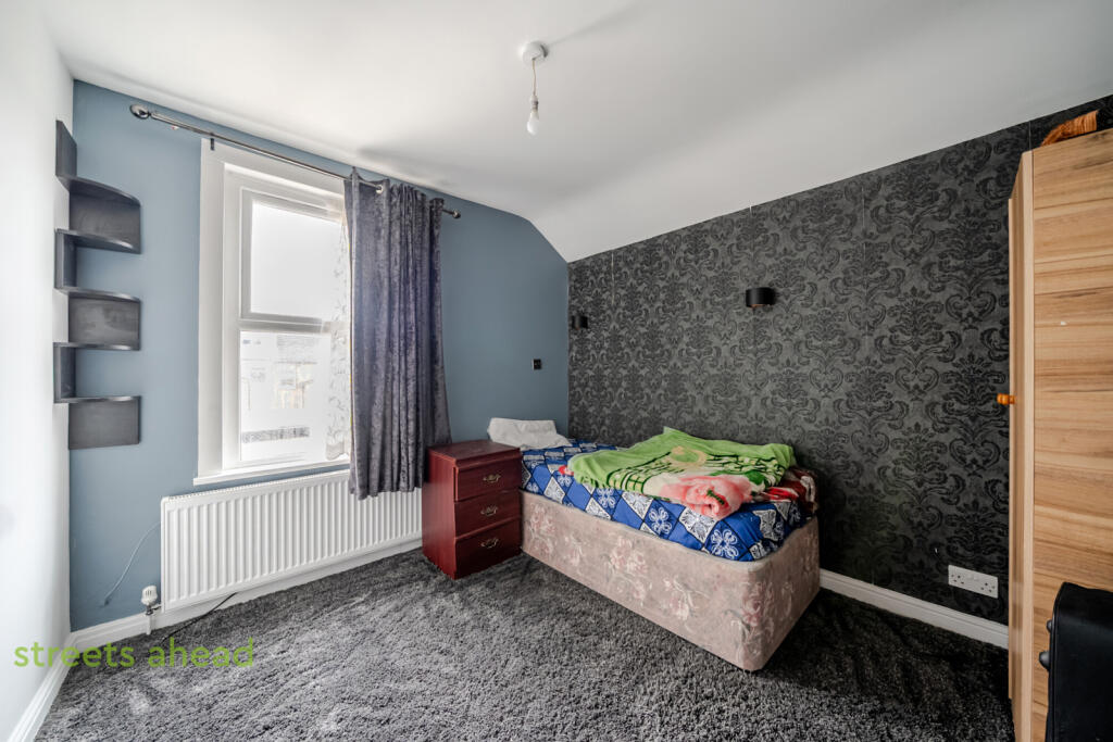 b4d9852f-6f69-4d6...