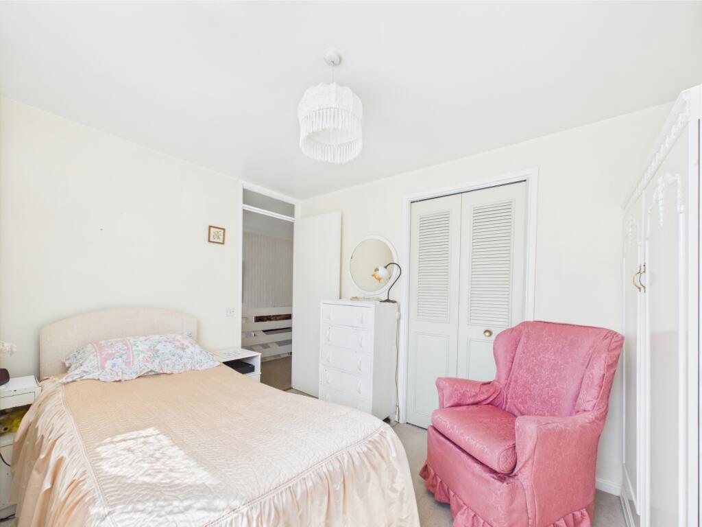 CAM02023G0-PR0134-STILL021