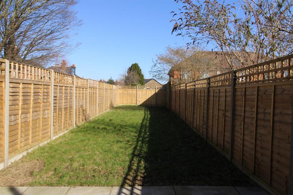 Garden 32 A.JPG